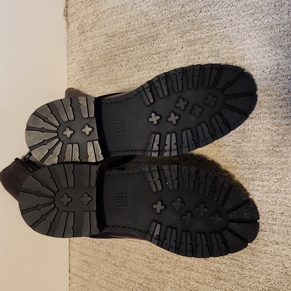 Frye Gray Leather Moto Boot 7.5 Women NWOT - Picture 4 of 5